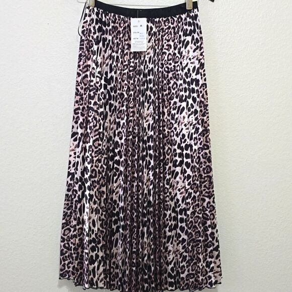 Something Pretty Pleated Animal Print Skirt M - Picture 1 of 8
